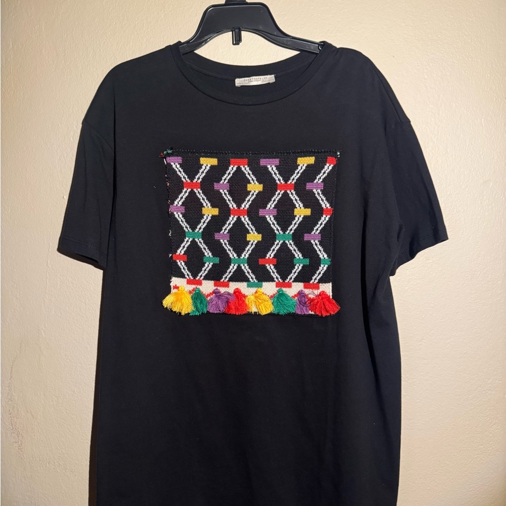 Zara Black and Red Short Sleeve Tee with Geometric Design